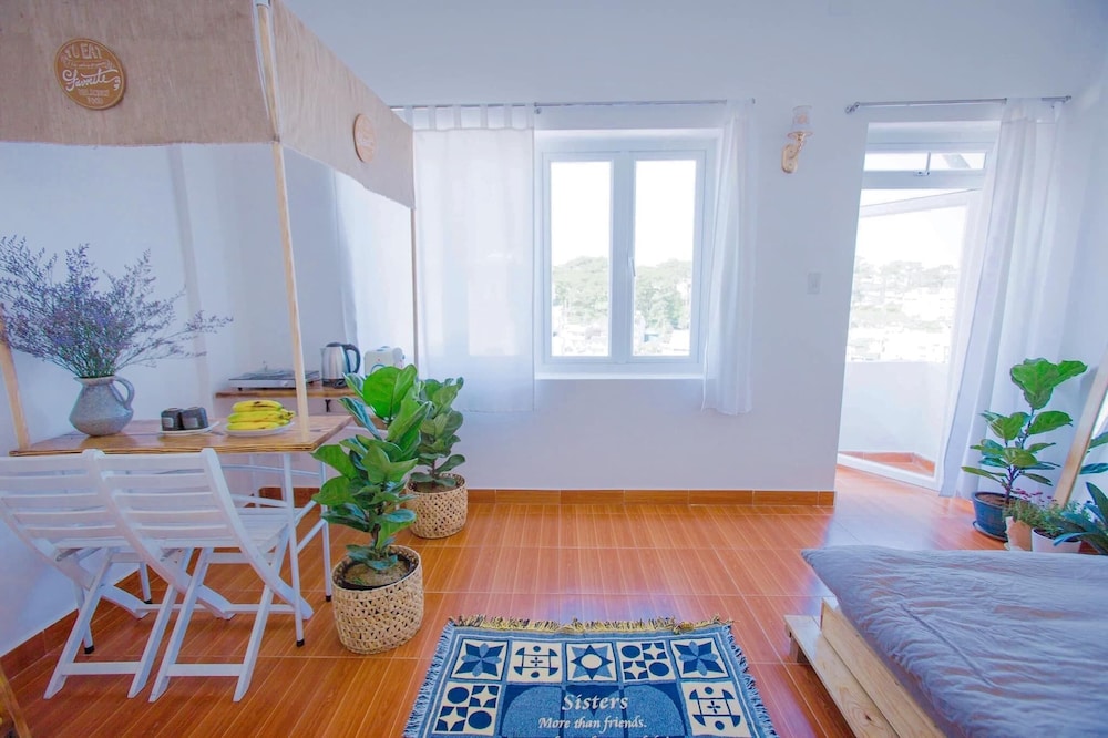 Panoramic Room, Balcony, City View