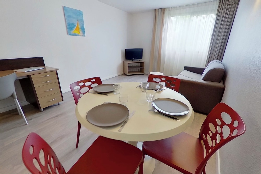 Standard Apartment, Kitchenette - Photo 6