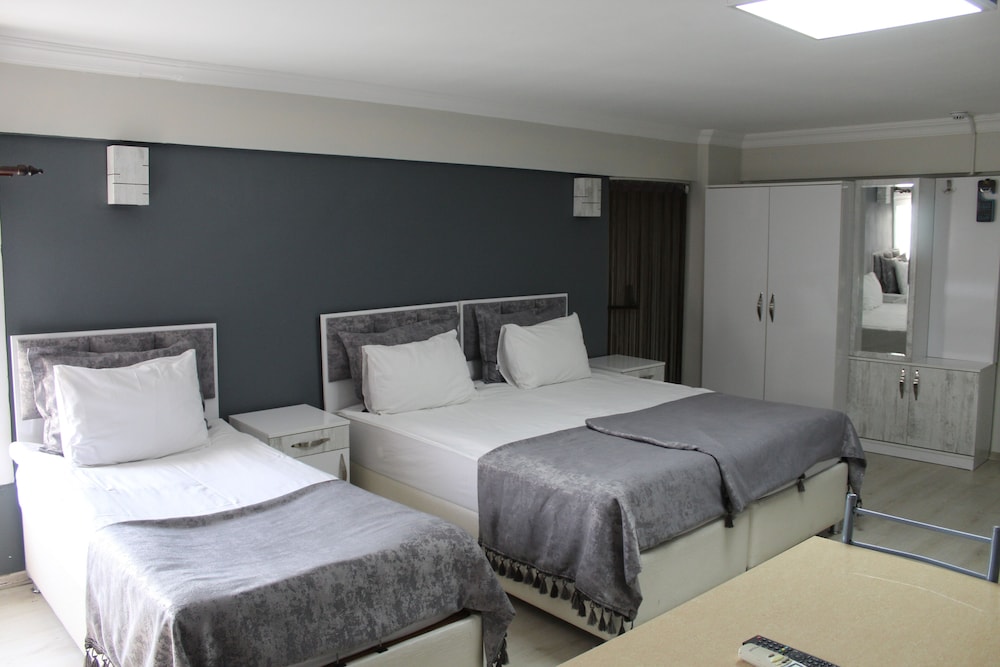 Deluxe Double Room With Balcony photo 1