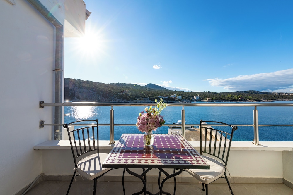Double Room, Balcony, Sea View photo 3