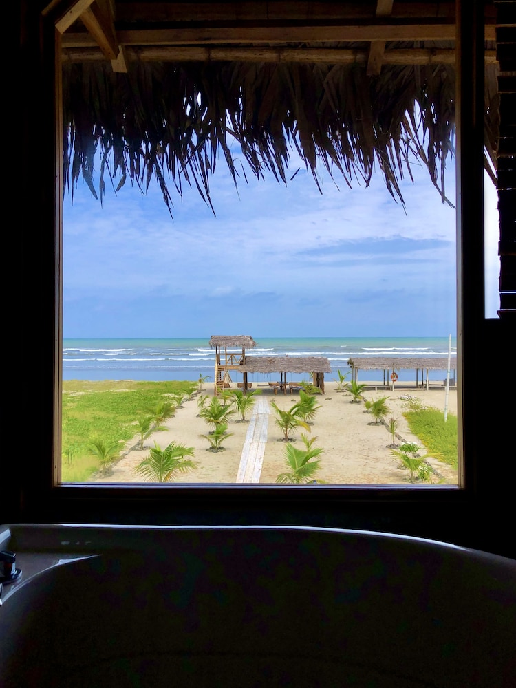 Honeymoon Room, 1 Bedroom, Non Smoking, Beach View photo 2