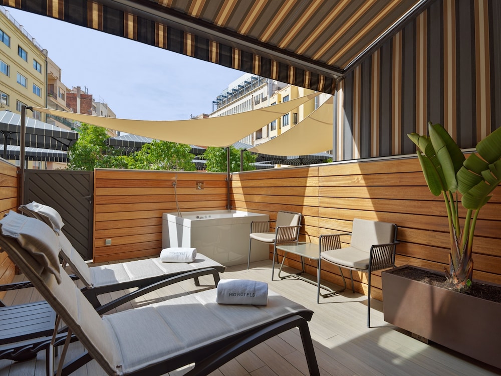 Grand Deluxe Terrace jacuzzi 2 adults