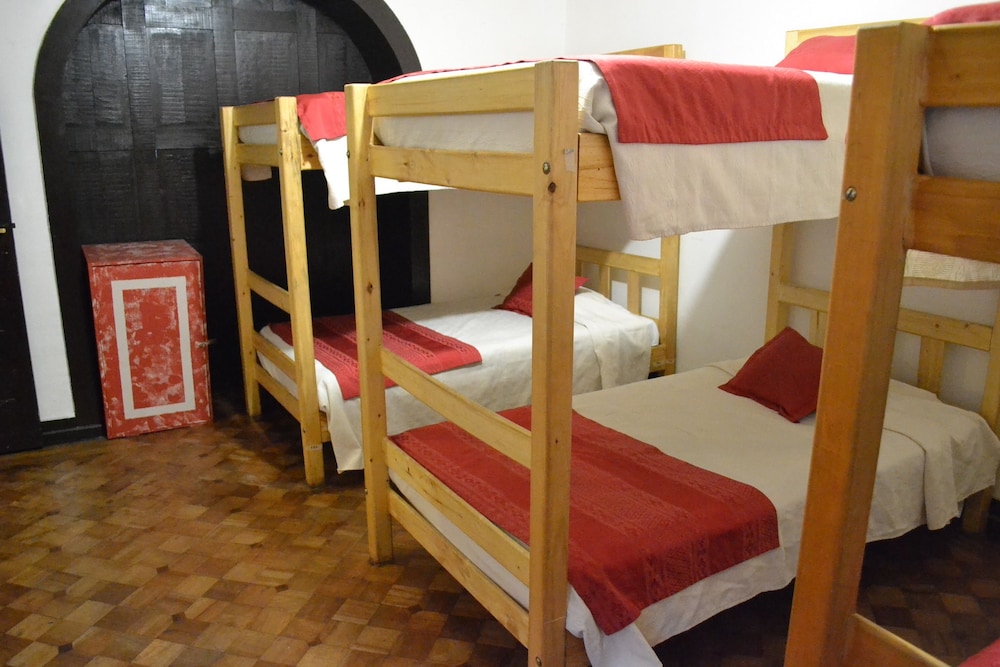 Shared Dormitory, Mixed Dorm, Private Bathroom (6 Beds) photo 1
