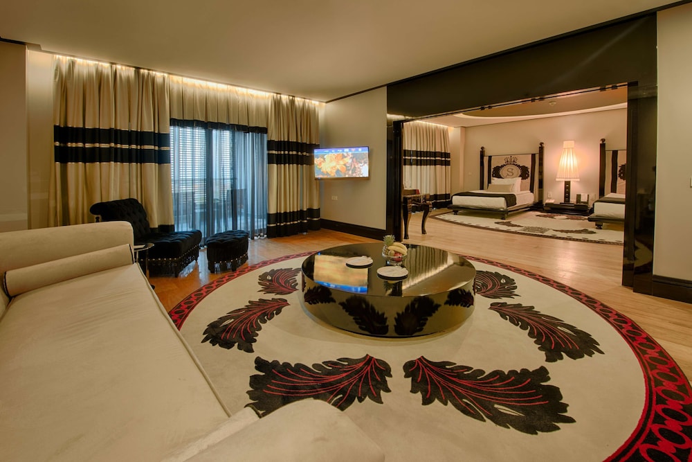 Executive Suite