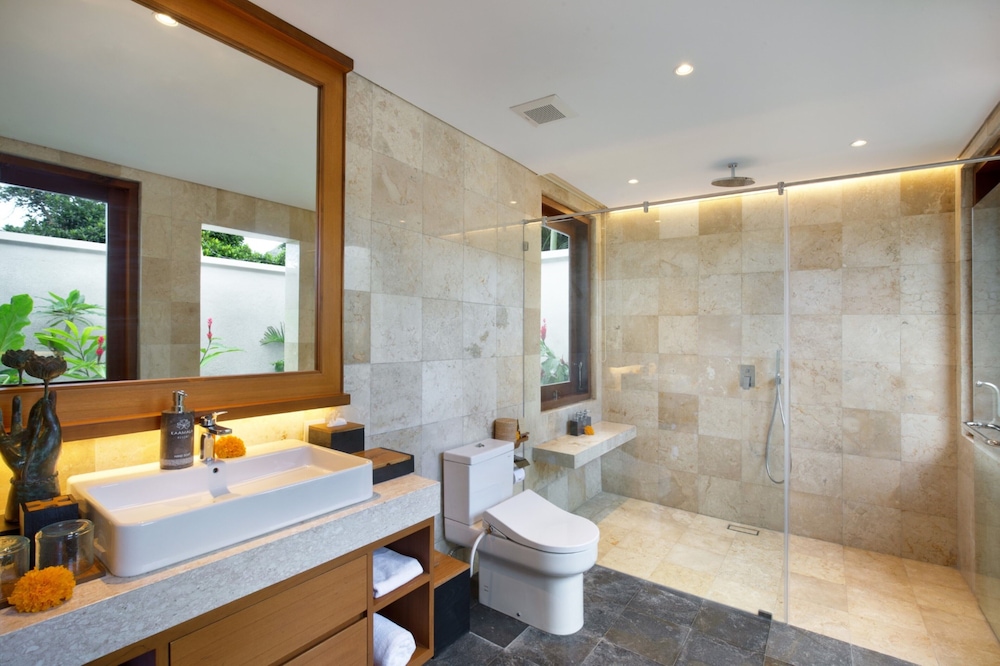 Grand 2 Bedroom Private Pool Villa with Ricefield View - Photo 11