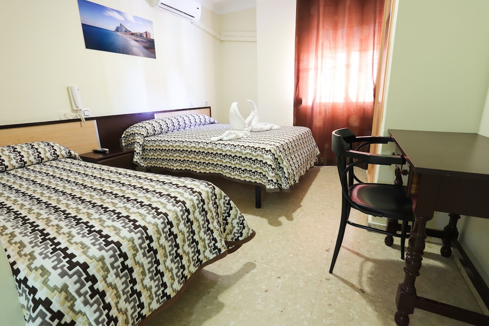 Double or Twin Room photo 3