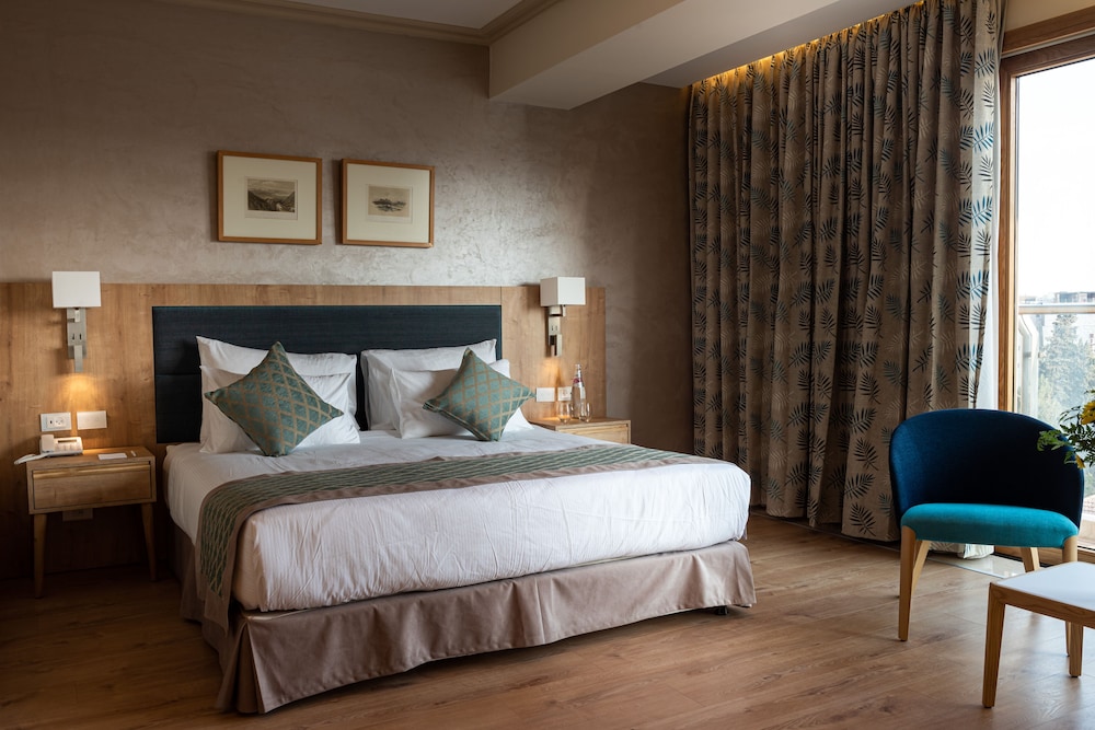 Junior Double Room