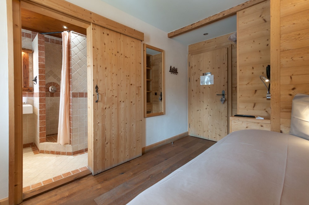 Single Room photo 3
