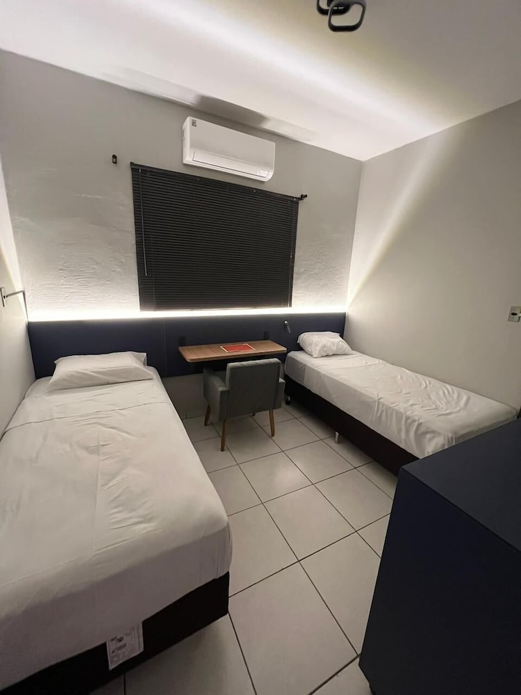 Deluxe Twin Room, 2 Twin Beds, Non Smoking, Ensuite