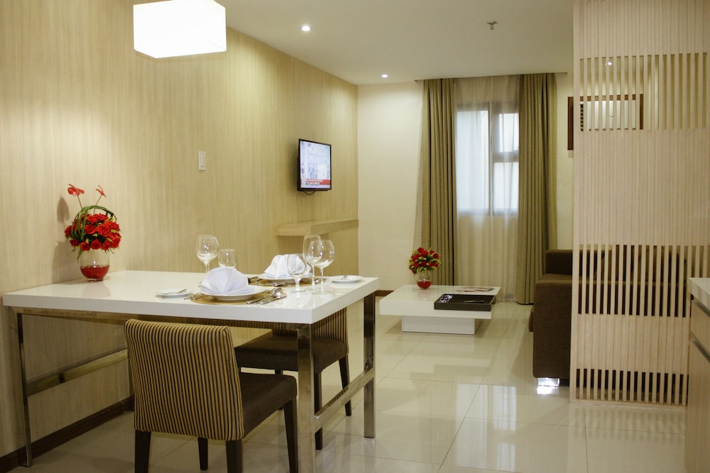 Royal One Bedroom Suite photo 3