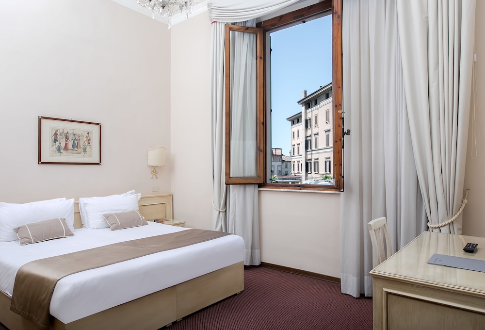 Quadruple Room - Photo 1