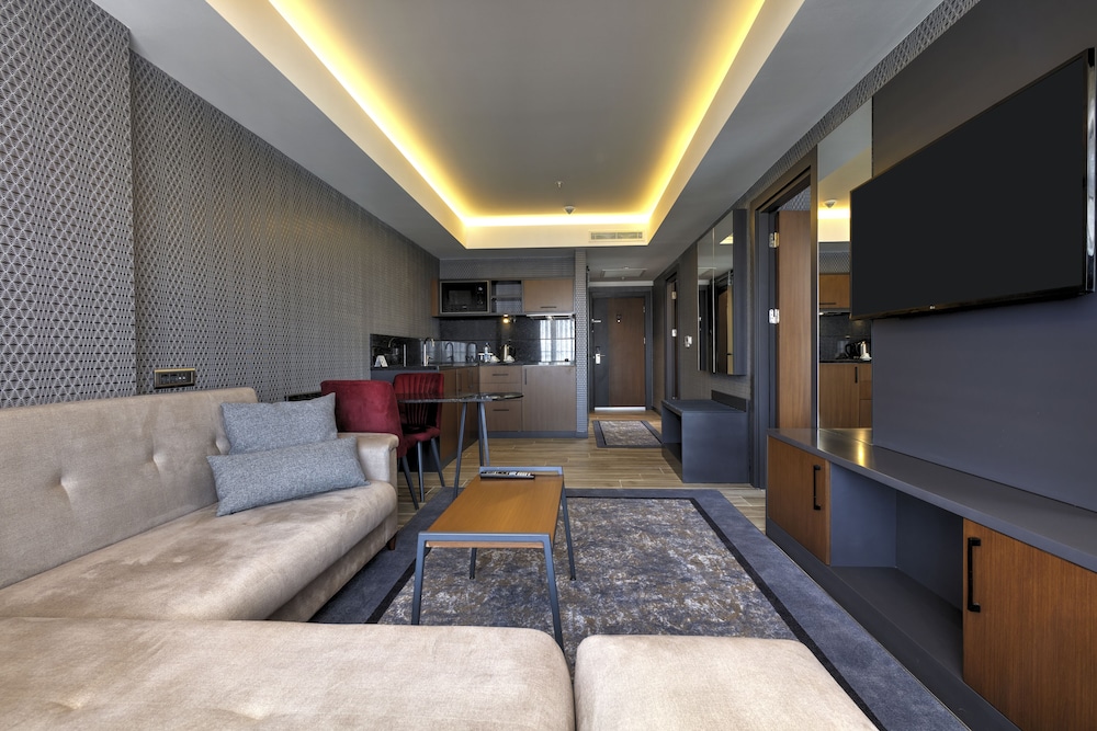 Suite, 2 Bedrooms, Non Smoking, Kitchenette (Vista) - Photo 11