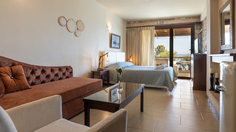 Double Room, Sea View (1st floor, stair access only) photo 2
