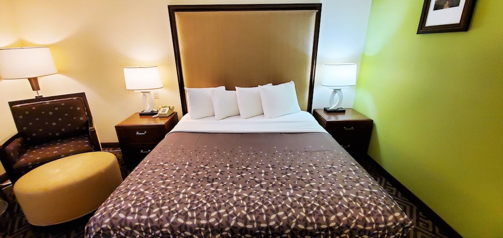 Travel Inn & Suites - Sikeston/Miner (i-55 Exit-67), Photo 9