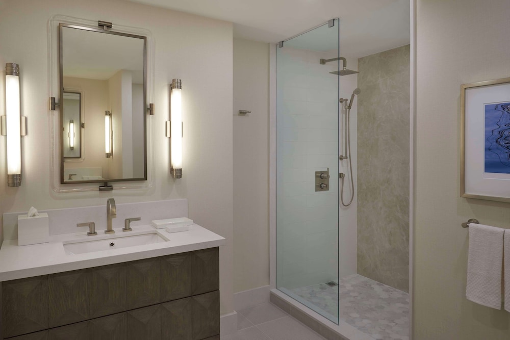 Suite (Rosedale) thumbnail 5