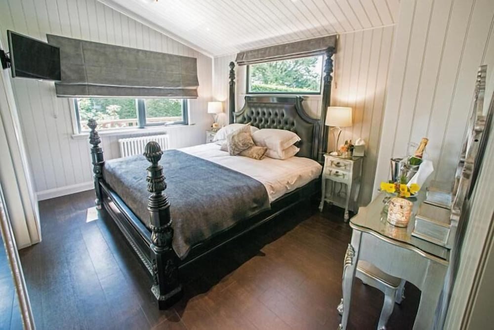Deluxe Suite, 2 Bedrooms photo 2