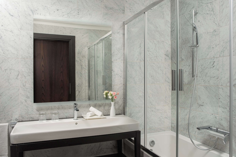 Suite, Balcony - Photo 5