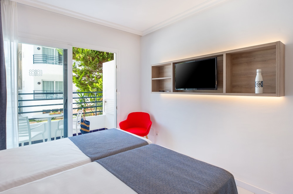 Twin Room - Photo 5