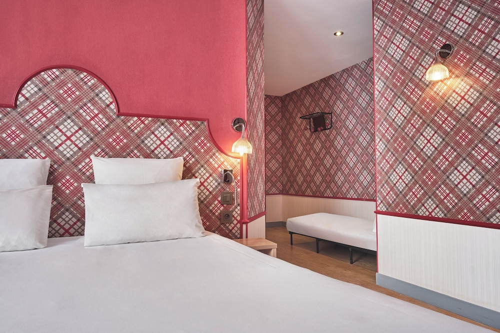 Classic Triple Room - Photo 3