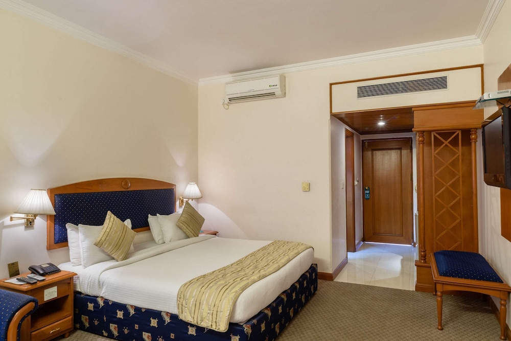 Standard Room, 1 Double Bed, Smoking photo 2