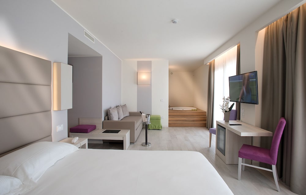 Deluxe Room, 1 Bedroom, Non Smoking