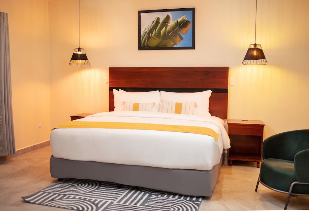 Standard Room, 1 King Bed photo 1