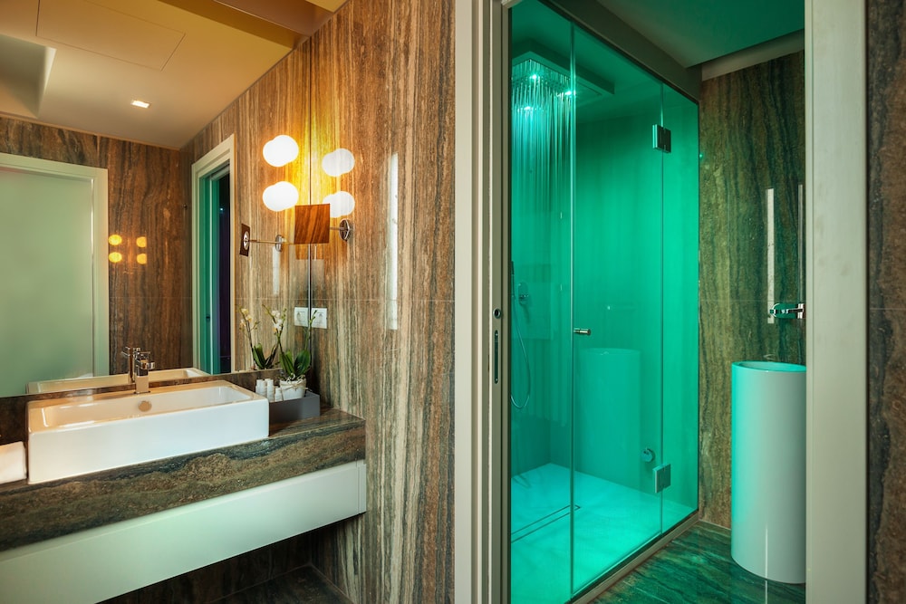 Suite (Sensory Shower, Turkish Bath) photo 3