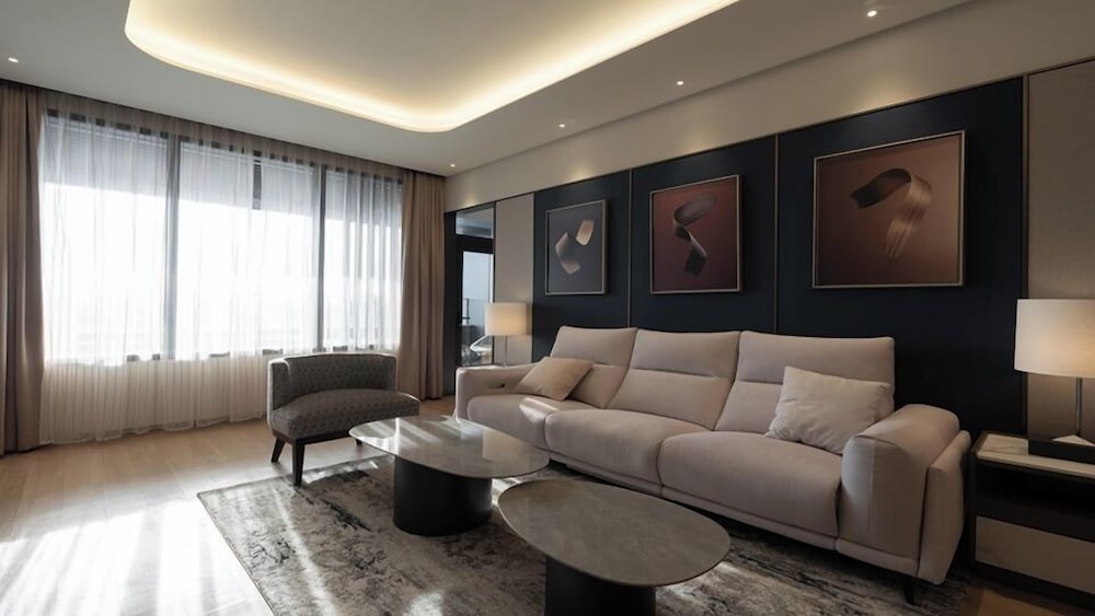 May Dual House