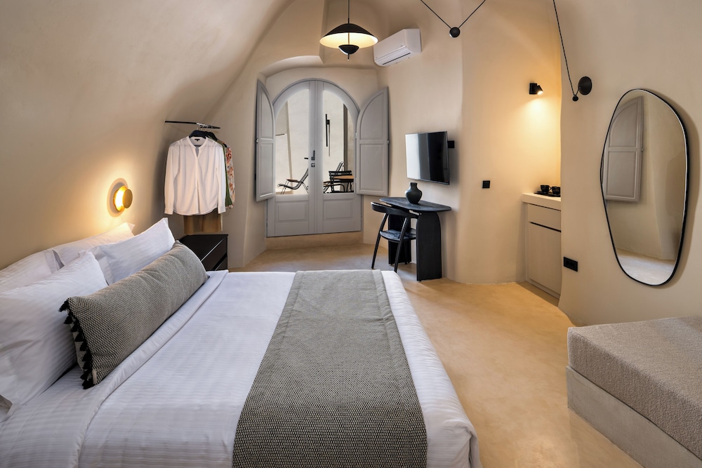 Two-Bedroom Cave Suite