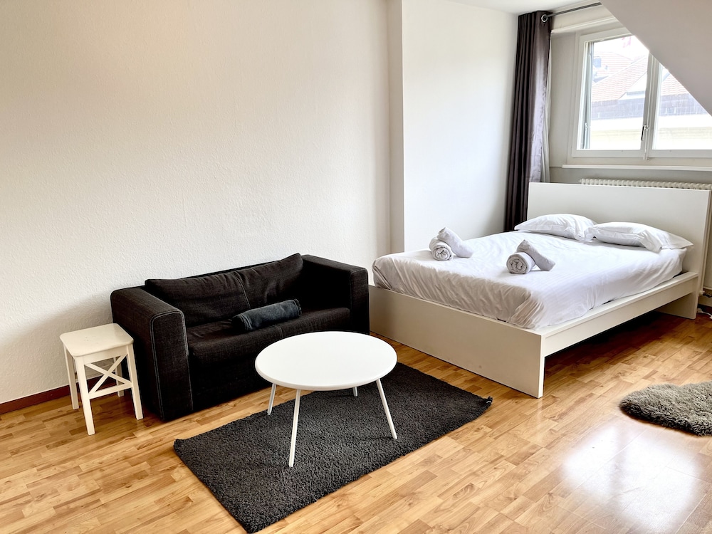 Apartment photo 3