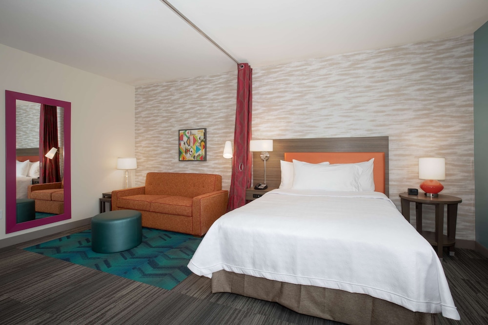 Suite, 2 Bedrooms, Non Smoking - Photo 1