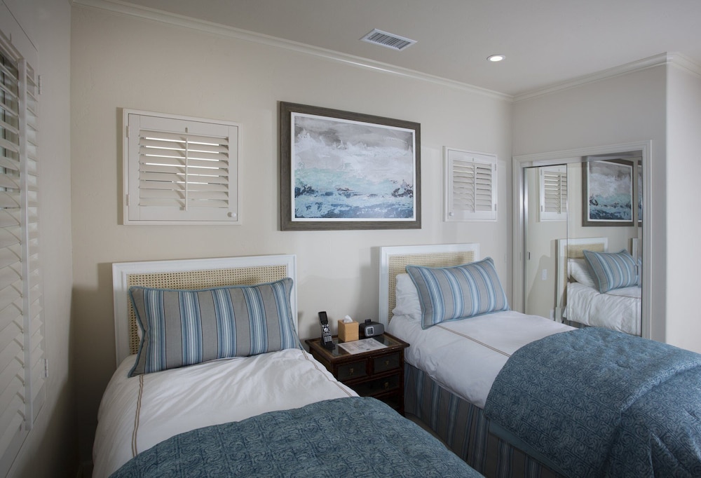Luxury Villa, Multiple Beds, Patio, Ocean View photo 2