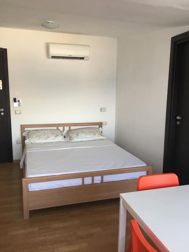 Family Studio, Sea View