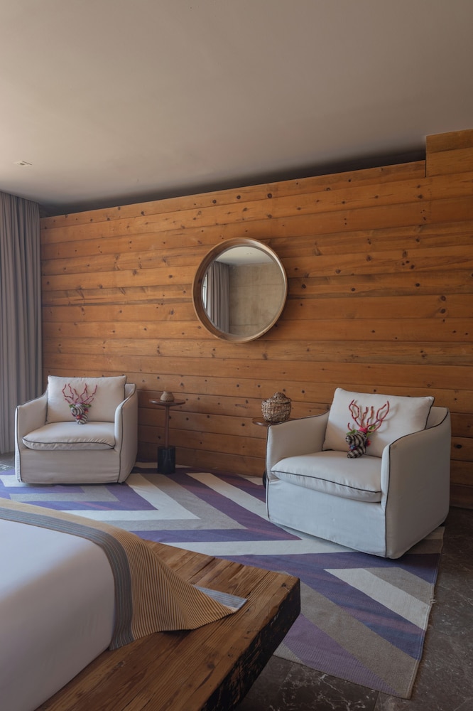 Casa Montaña Suite - Pool & Gym Access