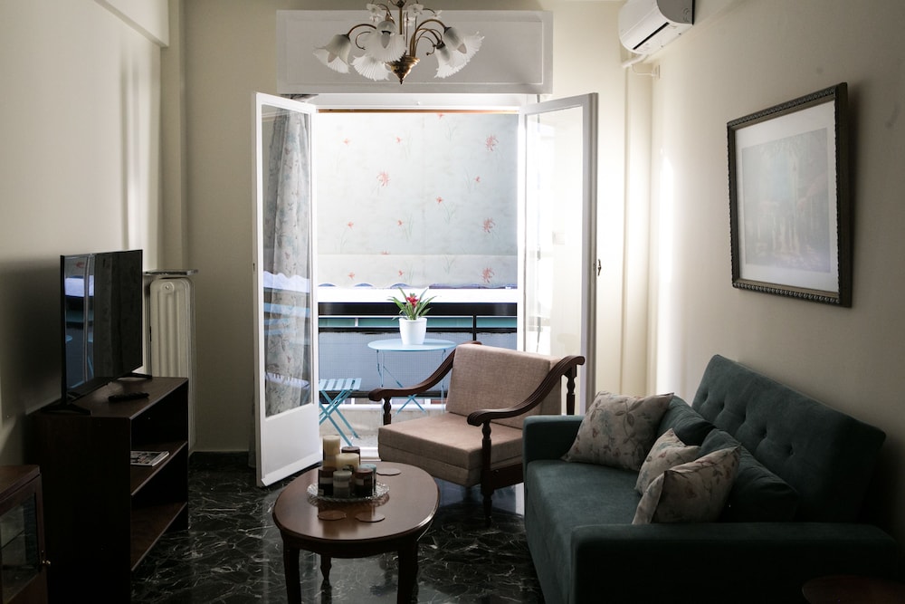 City Apartment, 1 Queen Bed With Sofa Bed, Balcony, City View photo 2
