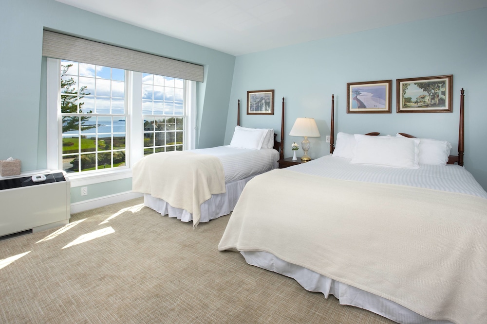 Deluxe Triple Room, Multiple Beds, Ocean View photo 1