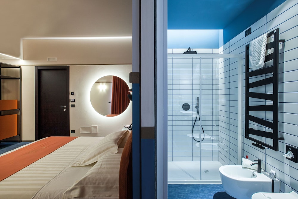 Superior Room, Multiple Beds, Non Smoking, Balcony - Photo 12