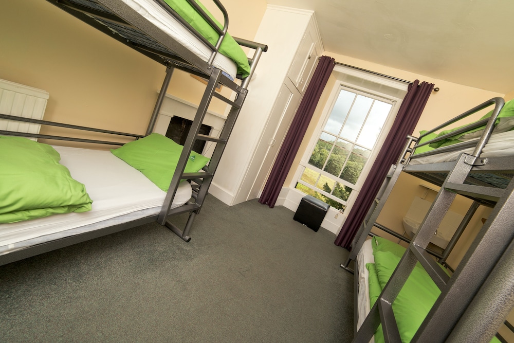 Room (6 Bed Private) photo 3