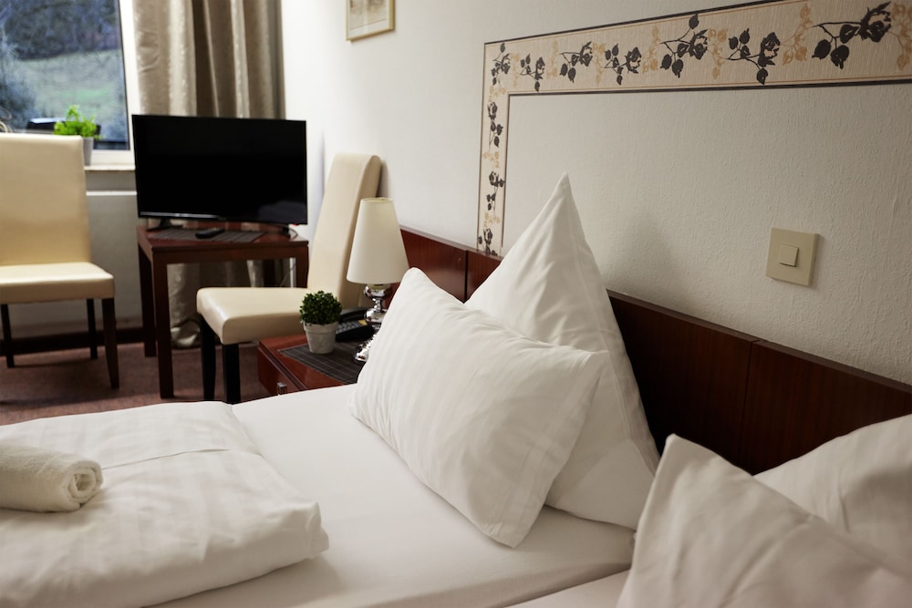Standard Double Room, 1 Queen Bed photo 3
