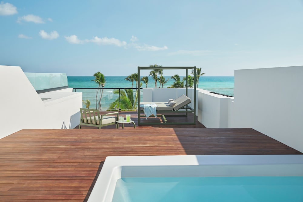 Excellence Club Beachfront Honeymoon Two-Story Rooftop Terrace Suite with Plunge Pool + 20% OFF SPA