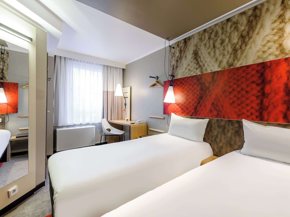 Standard Twin Room, 2 Twin Beds - Photo 3