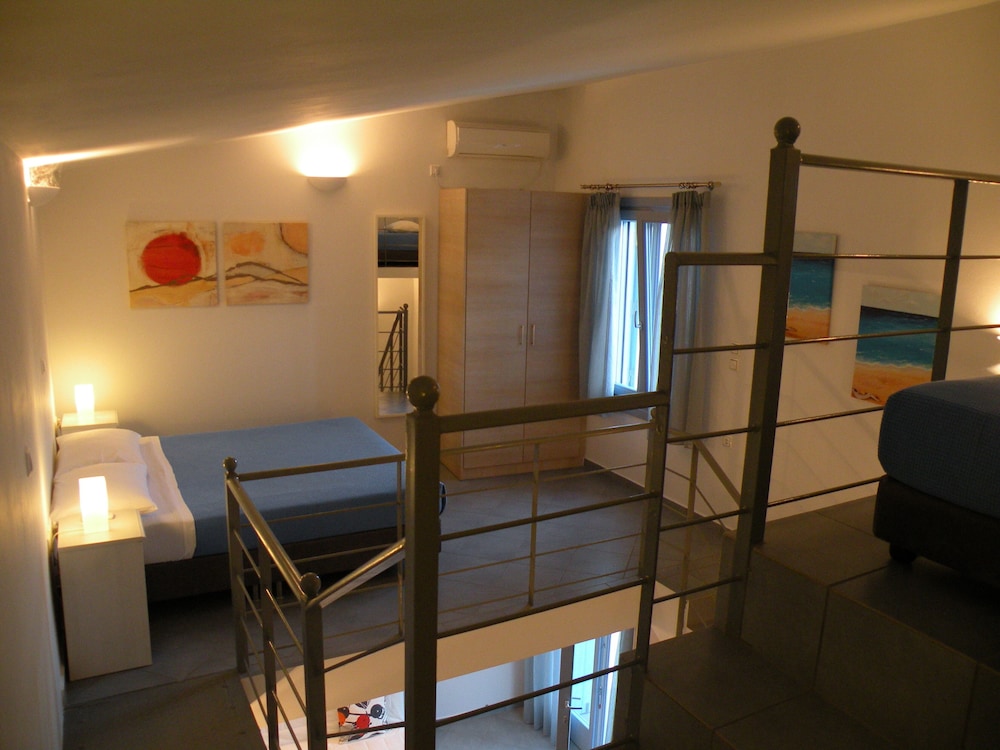 Family Duplex, Multiple Beds, Sea View photo 3