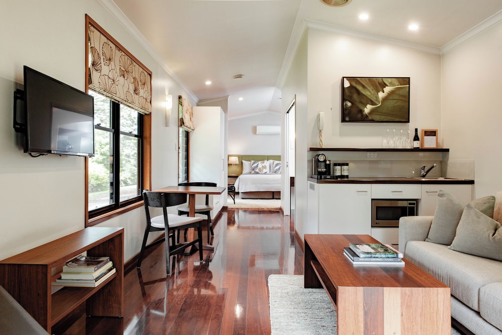 Luxury Falls Villa photo 1