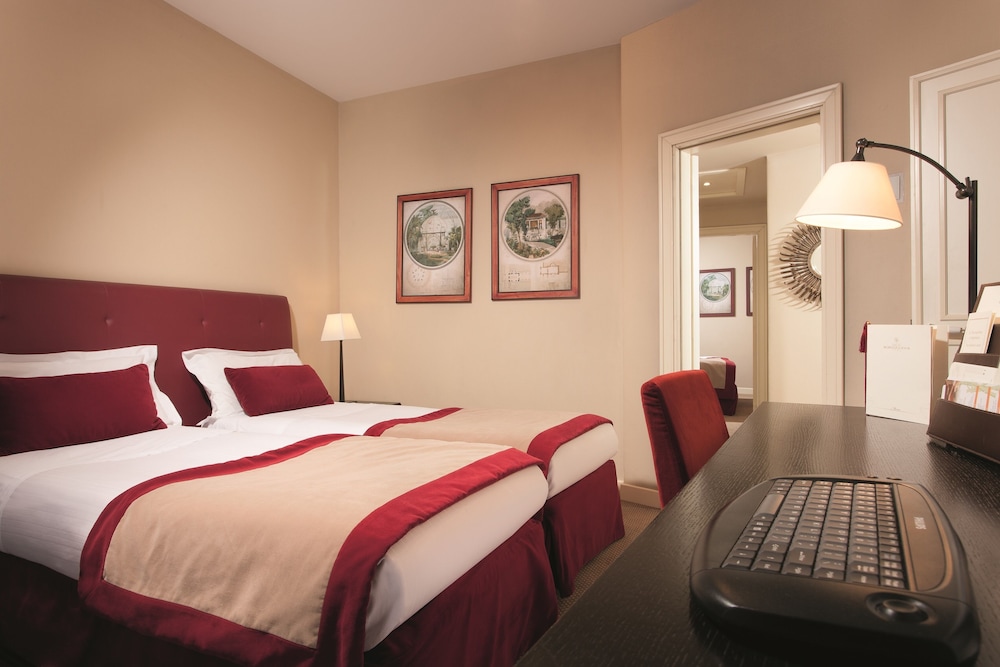 Classic Double or Twin Room photo 3