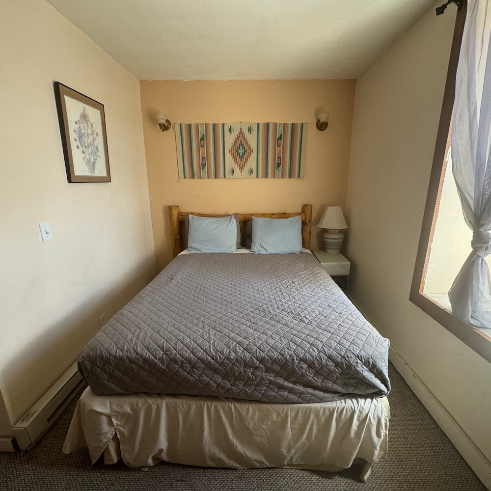 Economy Room photo 1