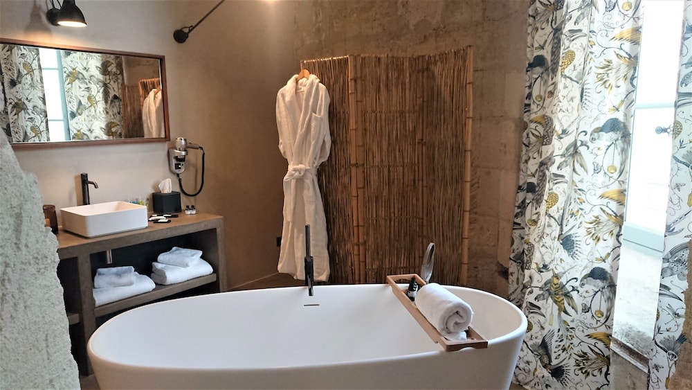 Deluxe Twin Room - Photo 2