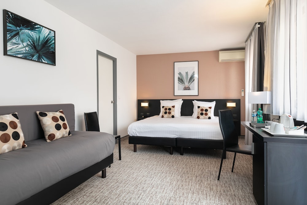 Superior Room, Multiple Beds, Non Smoking, Balcony (Twin bed on request) - Photo 1