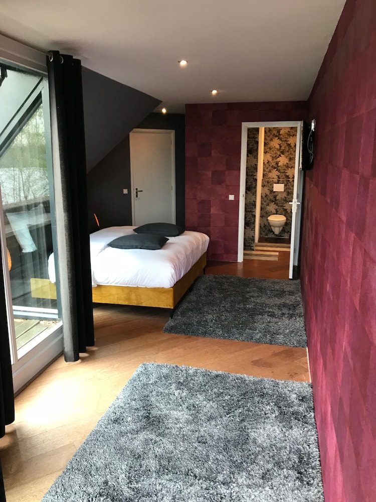 Panoramic Double Room, 1 King Bed, Lake View photo 3