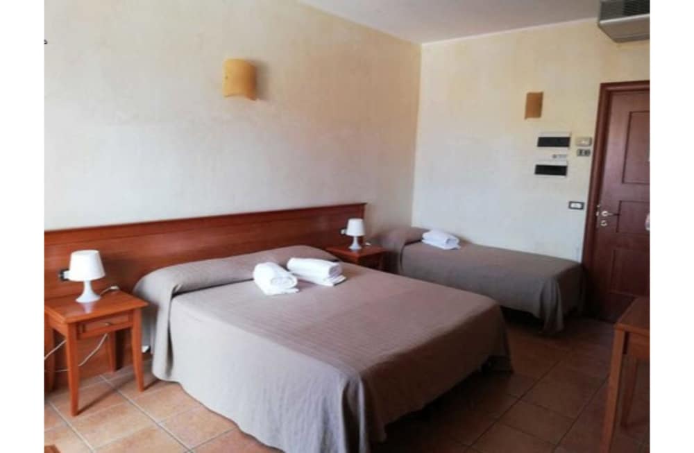 Triple Room photo 3