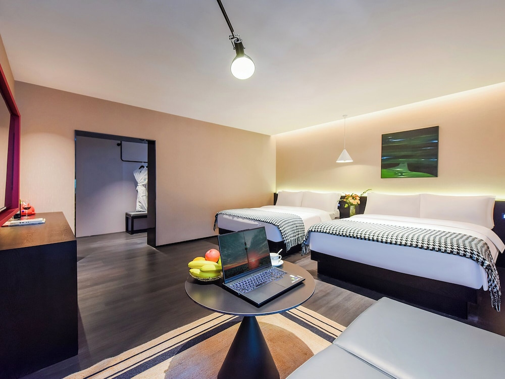 Basic Twin Room
